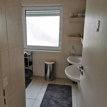 Grosse Ferienwohnung In Ruhiger Lage Mit Bergpanorama Olsberg Buitenkant foto