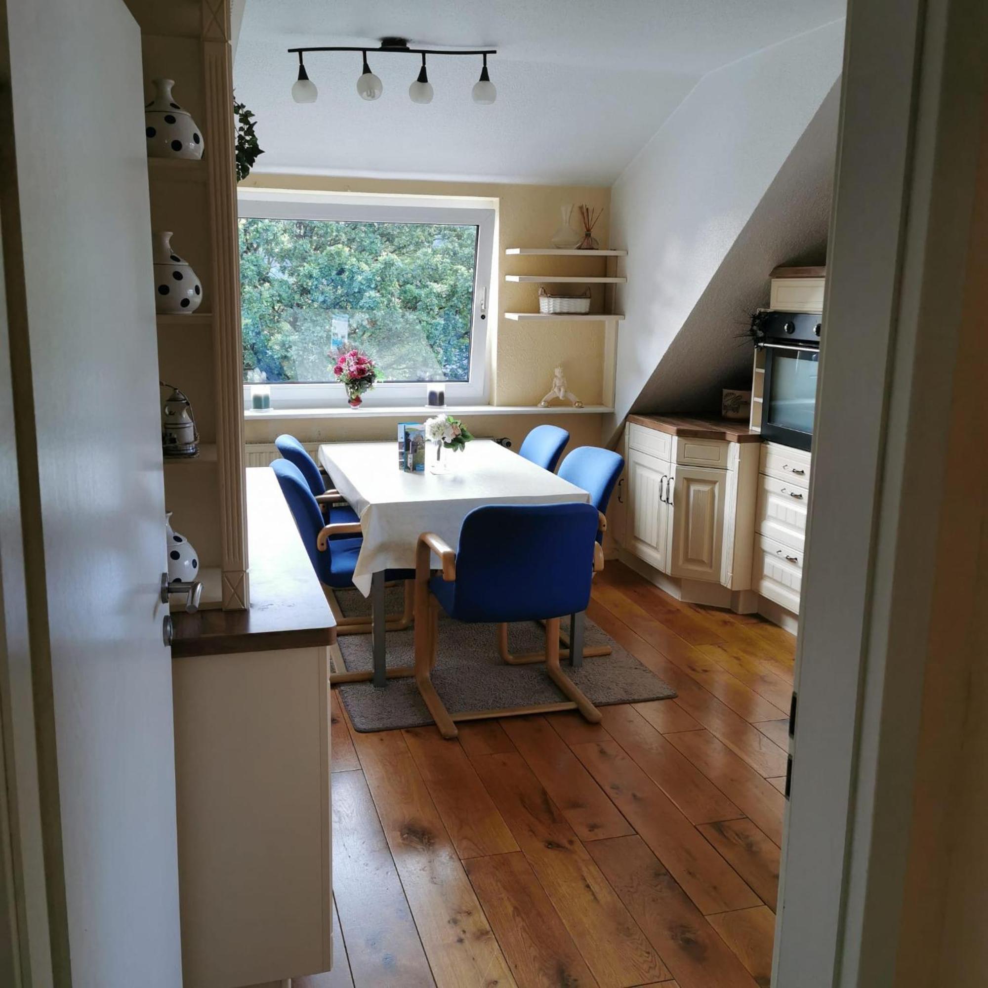 Grosse In Ruhiger Lage Mit Bergpanorama Apartment *